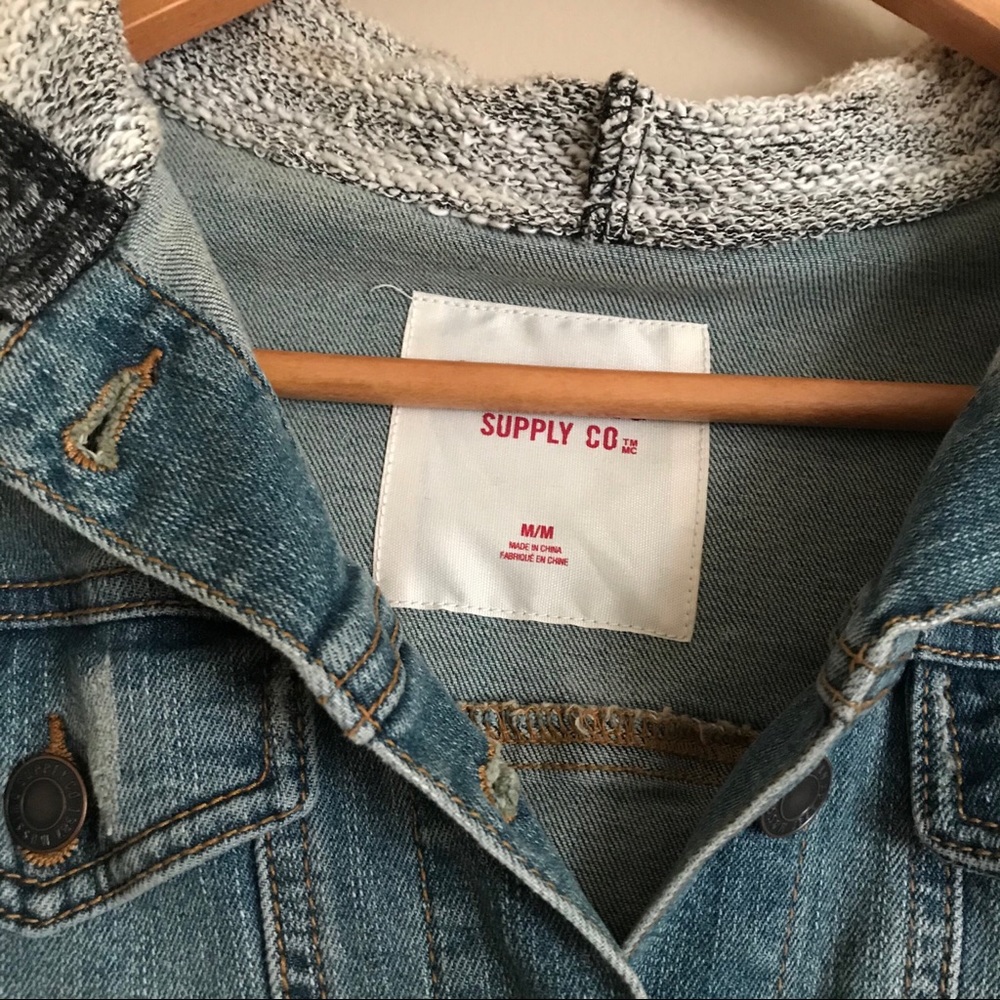 Denim jacket - Picture 2 of 3